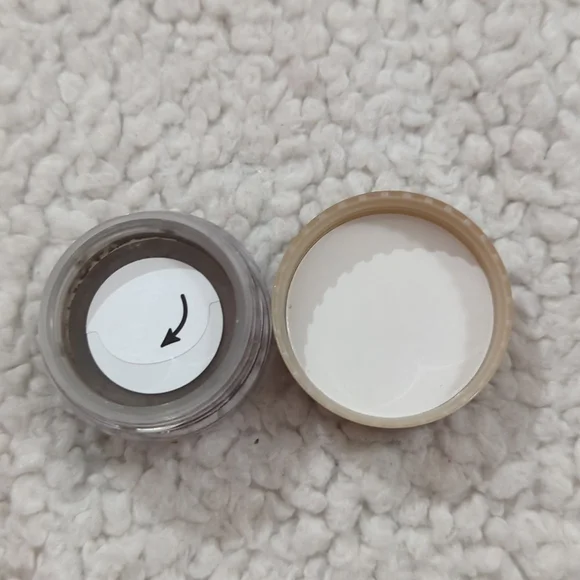 Eye color, Bare Minerals- Magnificent pearl - Picture 6 of 9